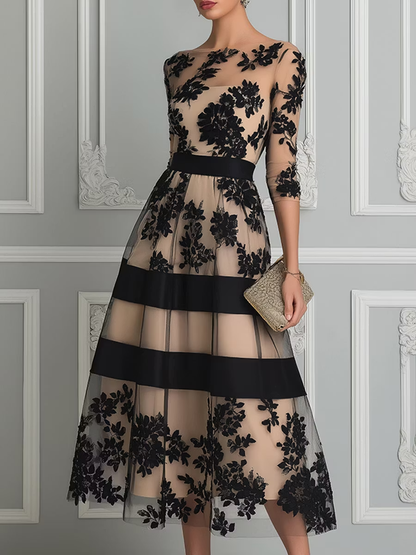 Rosanna - Elegante abito midi a trapezio in pizzo nero