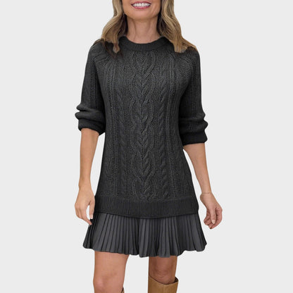 Gabriella – Elegante abito in maglia con fondo plissettato