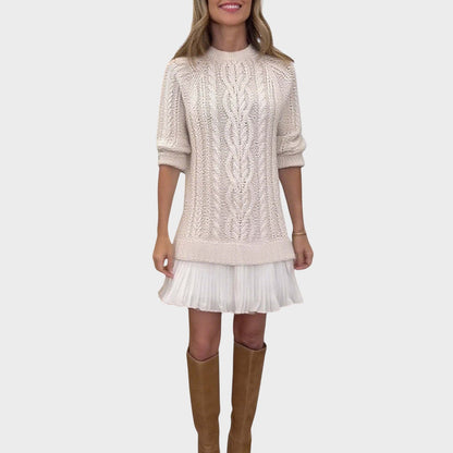 Gabriella – Elegante abito in maglia con fondo plissettato