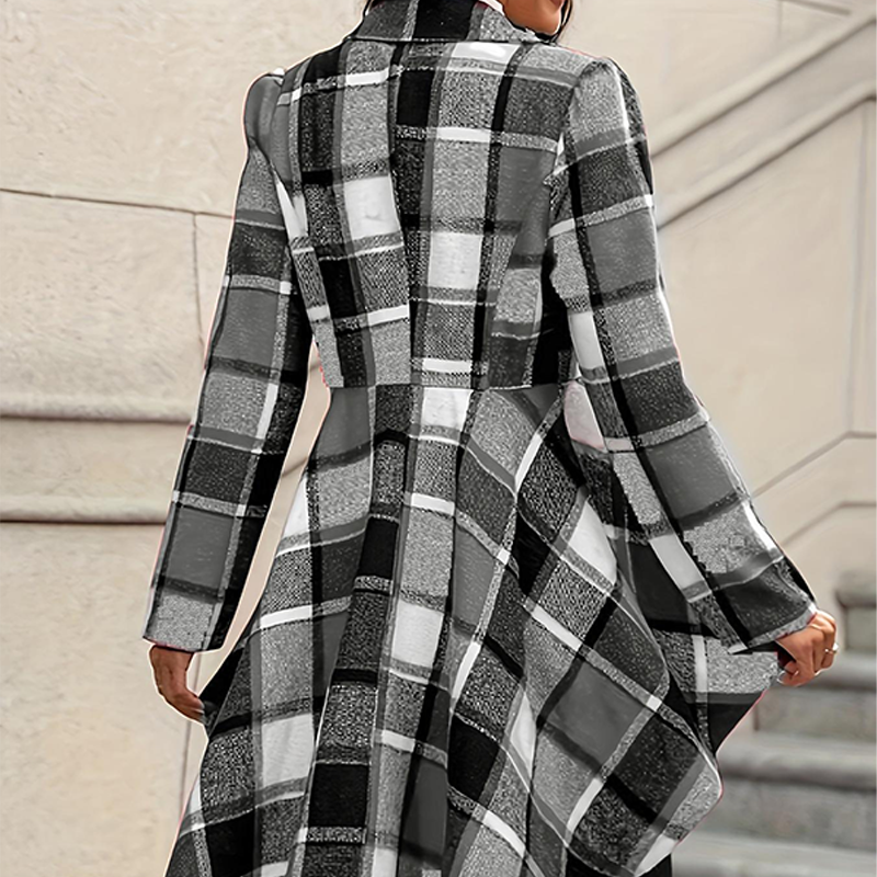 Alessandra - Statement Tailoring, cappotto da donna a quadri con peplo asimmetrico e vita stretta